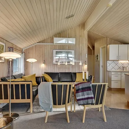 Hjalmar - 400m From The Sea By Interhome Feriehus