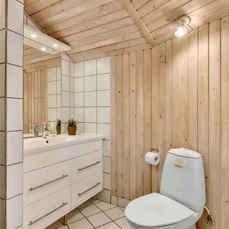Feriehus Hjalmar - 400m From The Sea By Interhome *